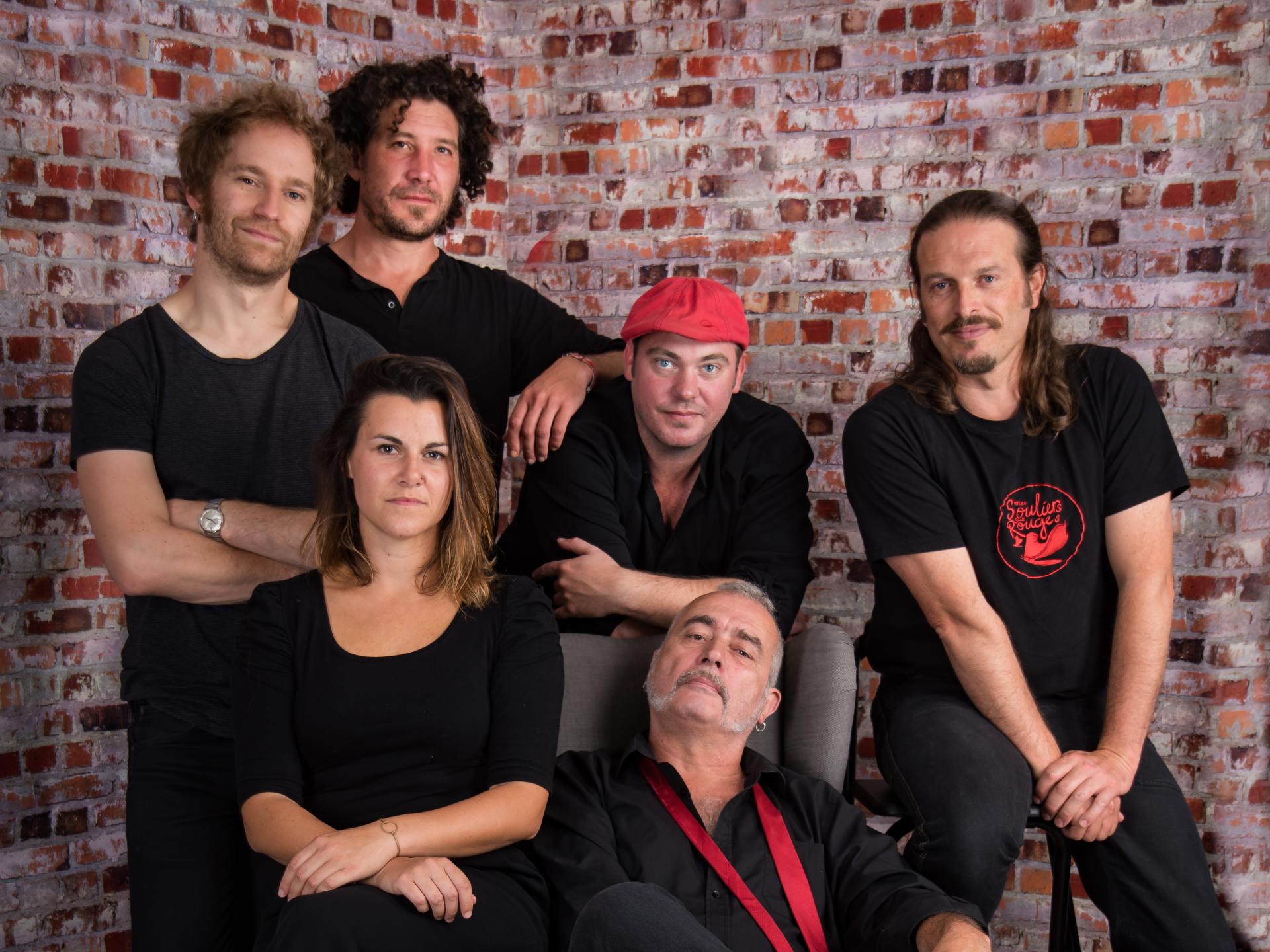 Mes Souliers Sont Rouges Le Trianon Transatlantique